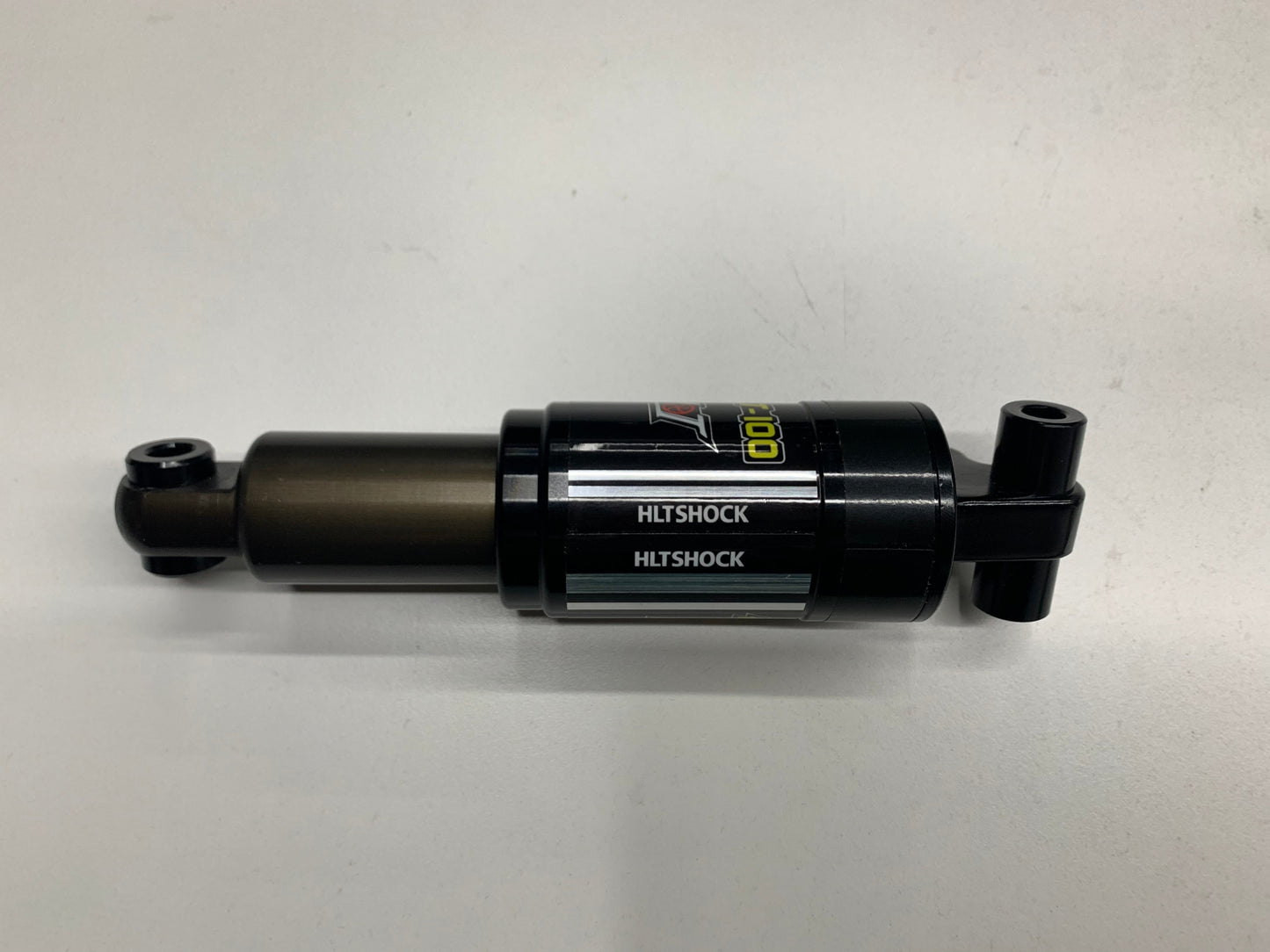 Amortiguador trasero CYSUM solo para M900