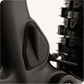 Detalle de la montura Airok Ultra y su neumático, resaltando su diseño ligero y resistente.